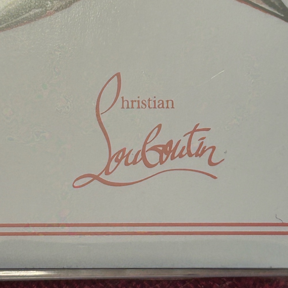 2 Deuces Louis Vuitton #2 Playing Card, Louboutin #2 Playing Card Mint Cond. - Picture 3 of 5